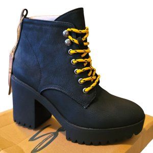 Seven7 Boots Flatiron Black Platform Lace-up Platform Womans Size 8 JJ3360